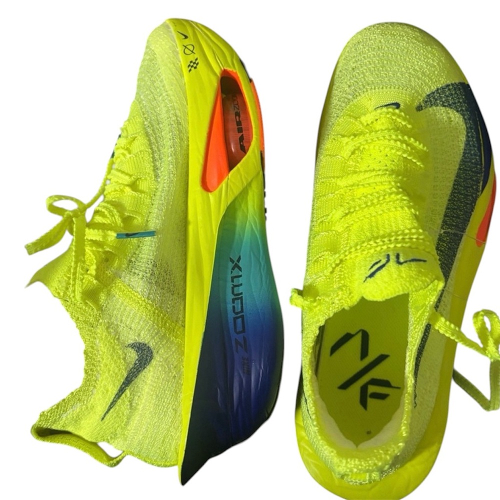 NWT Nike Neon Yellow ZoomX Performance Running Shoes with Black Swoosh